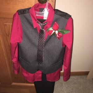 Boys sz 6 3pc set w/ clip tie
